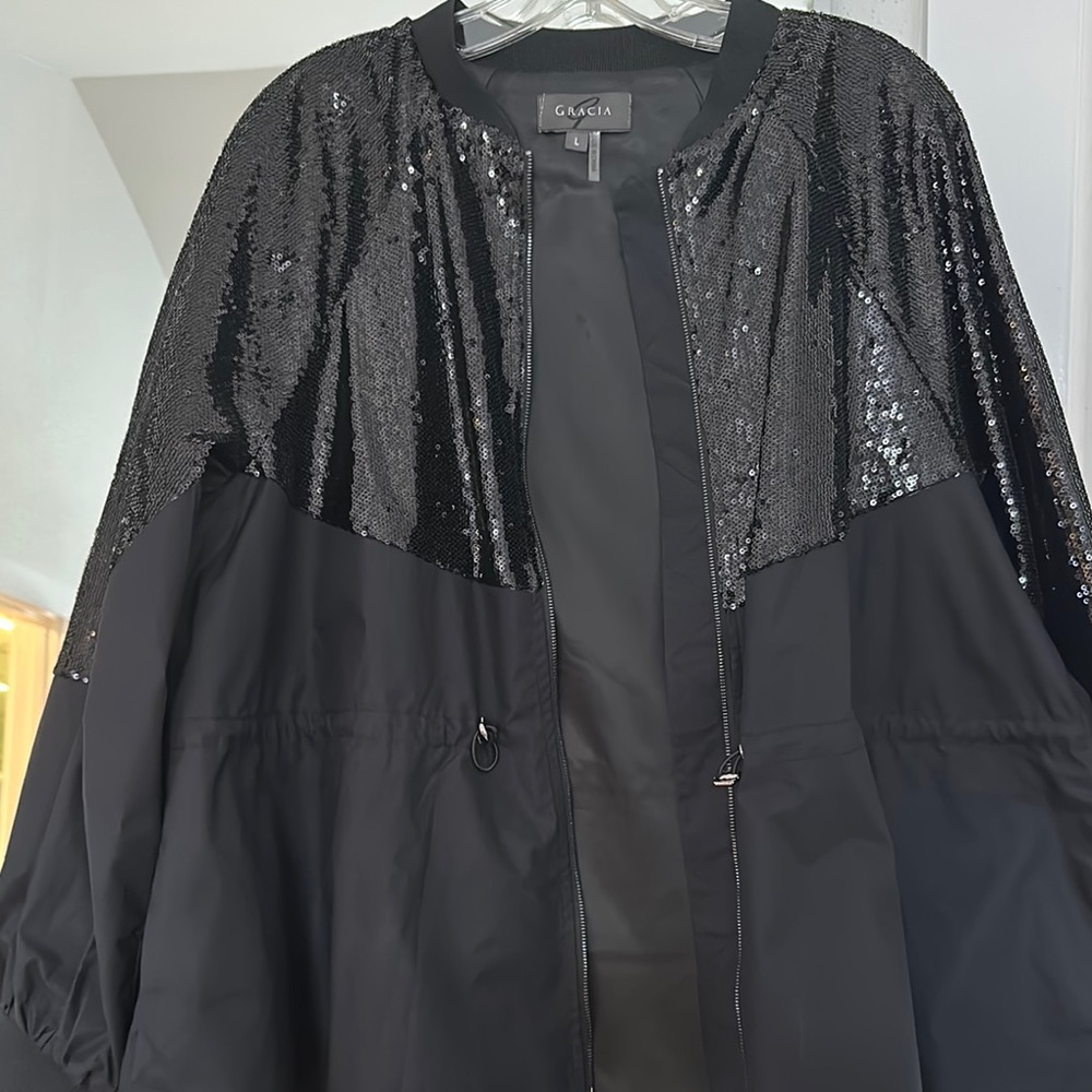 Gracia Black Utility Jacket Lightweight Water-Resistant